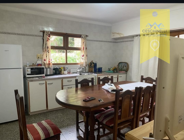 Casa en venta en Villa Italia, 2 dorm, 450m², garaje y patio