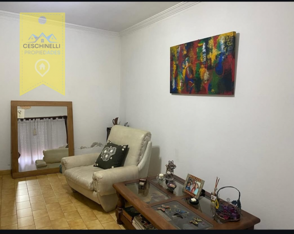 Casa en venta en Villa Italia, 2 dorm, 450m², garaje y patio