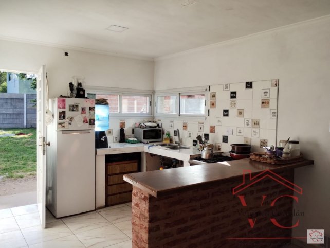 Casa 2 dorm, 84.59m² con patio y garage — Labarden