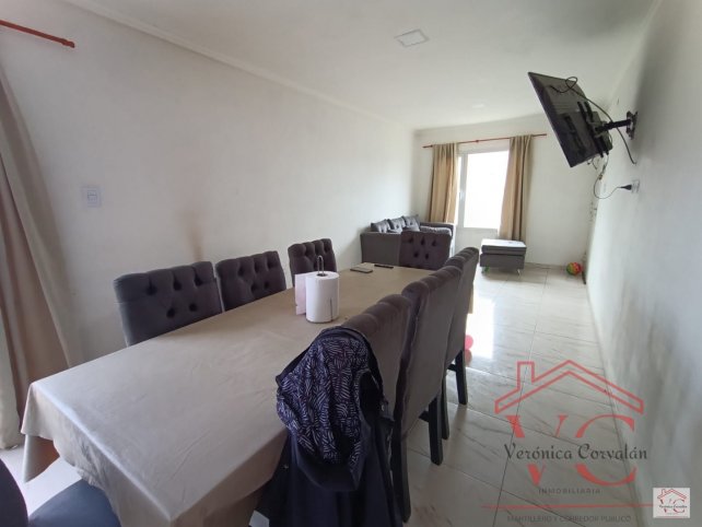 Casa 2 dorm, 84.59m² con patio y garage — Labarden