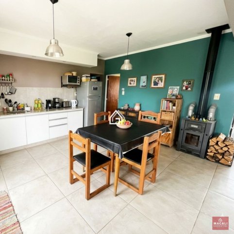 Casa en Venta Barrio Docente, 100m², 3 dorm, 1 baño, garage