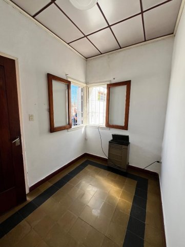 Casa en San Lorenzo al 1100, 2 dorm, 70m² con patio