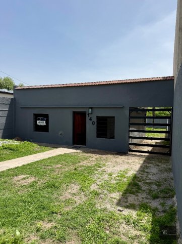 Casa 2 dorm, 78m² en Villa Italia con garage