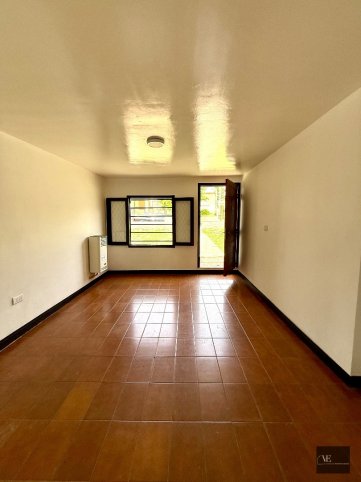 Casa 2 dorm, 78m² en Villa Italia con garage