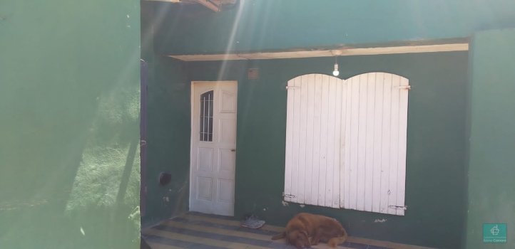Casa 2 dorm, 129m² con patio y entrada de auto