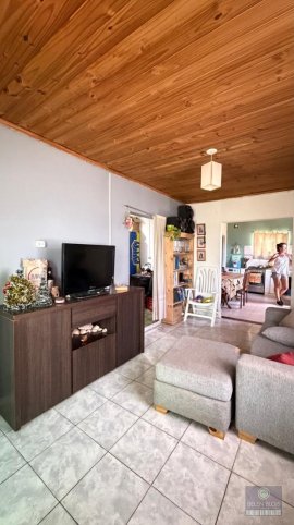Casa en Venta en Azucena 135, 90m², 2 dorm, 1 baño, garage
