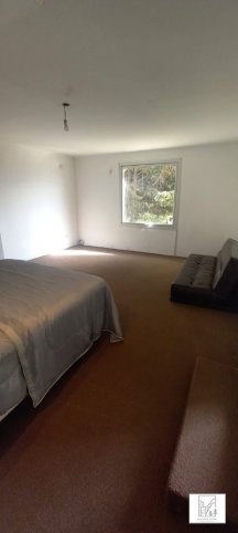 Casa en Alquiler 2 Dormitorios con Jardin — Av. Estrada 698