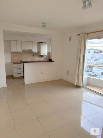 Depto 1 dorm, 60m² con balcón — San Martin 300