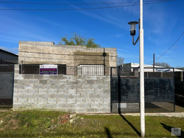 Casa en venta en Dhers 57, 60m², 2 dorm, 1 baño, garage