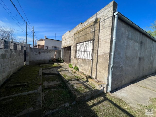 Casa en venta en Dhers 57, 60m², 2 dorm, 1 baño, garage
