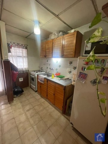 Casa en Venta Caseros 1800, 120m², 2 habitaciones, 1 baño, garage