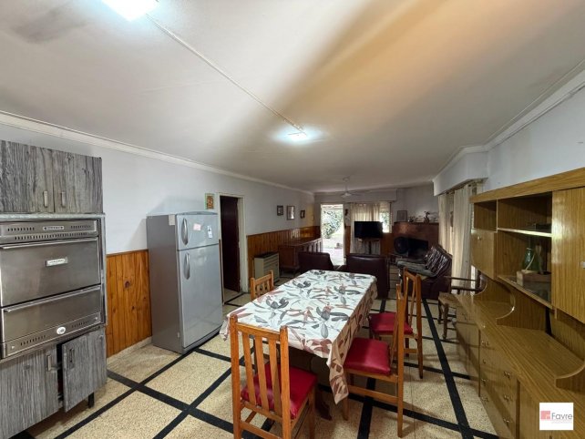 Casa 4 dorm, 220m² en San Souci con pileta