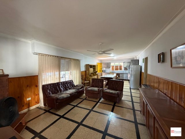 Casa 4 dorm, 220m² en San Souci con pileta