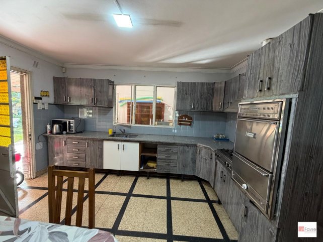 Casa 4 dorm, 220m² en San Souci con pileta