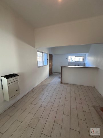 Casa 2 dorm, 2 baños en alquiler — Mitre 237