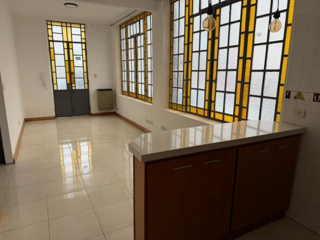 Casa 2 dorm, 60m² en Uriburu 1627