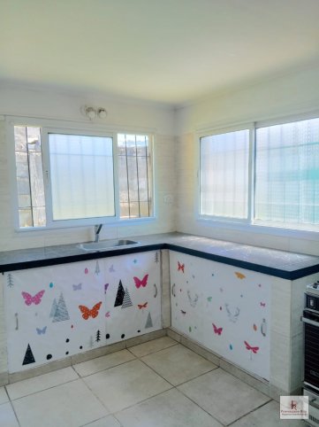 Casa en Alquiler 80m² con patio — Zona Carrefour del Valle