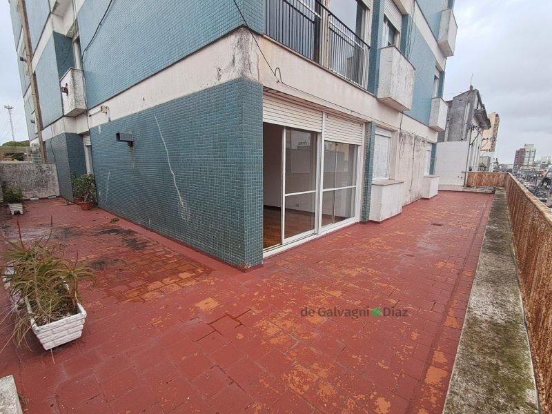 Depto 3 dorm, 110m² en alquiler — Centro