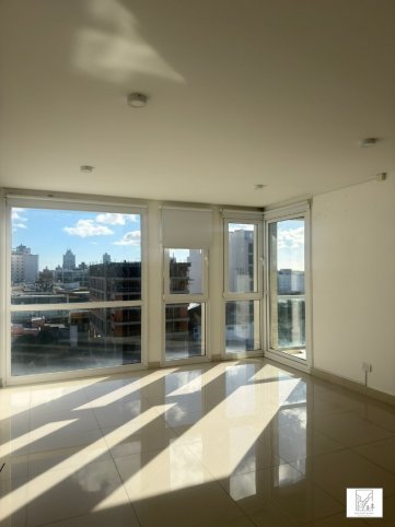 Depto 2 dorm, 90m² en 6° piso con cochera y amenities