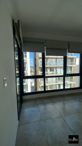 Depto 2 dorm, 1 baño, con cochera — Chacabuco 565