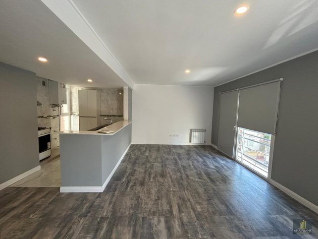 Depto 2 dorm, 87m² con cochera y ascensor — Centro