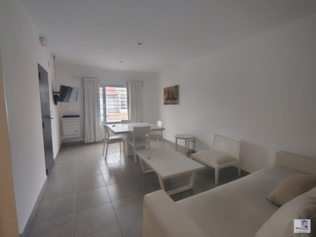 Depto 2 dorm, planta baja, totalmente equipado — Rivas 924