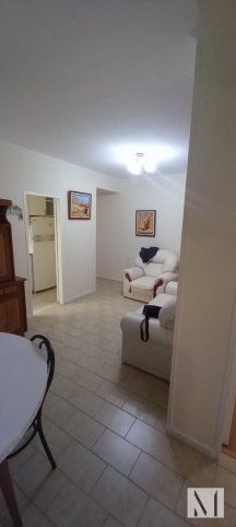 Depto 2 dorm amoblado con cochera — Yrigoyen