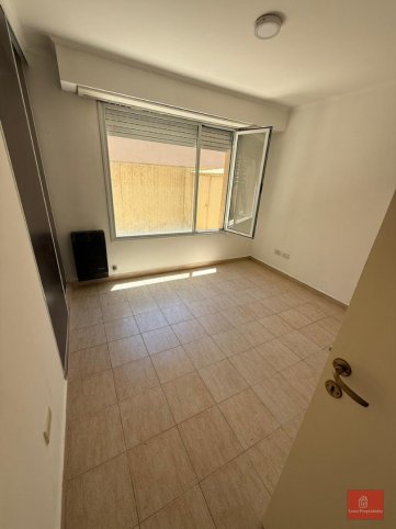 Depto 2 dorm, 61m² con cochera — Montiel 1045