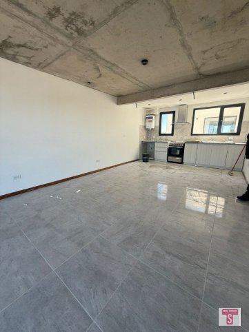 Depto 2 dorm, 3er piso por ascensor — Alsina al 1300