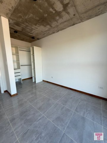 Depto 2 dorm, 3er piso por ascensor — Alsina al 1300