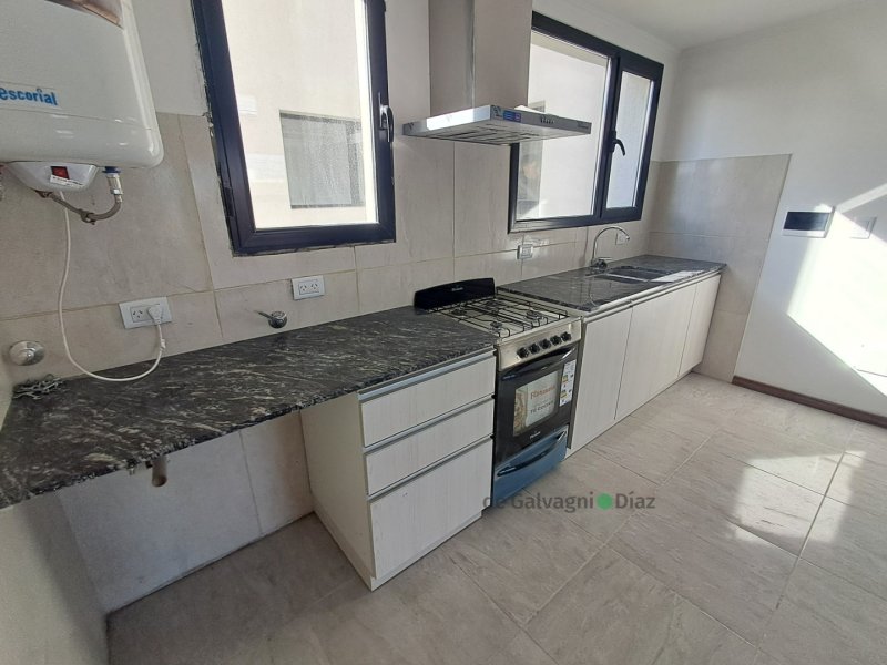Depto 2 dorm, 65m² a estrenar con cochera — Alsina 1387