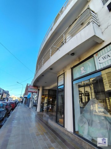 Depto 2 dorm, 2 baños en ALEM al 600