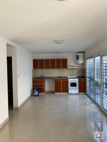 Depto 2 dorm, 60m² en planta baja con cochera