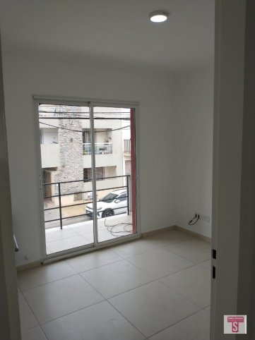 Depto 2 dorm, primer piso, 800000 ARS, Garibaldi al 1300