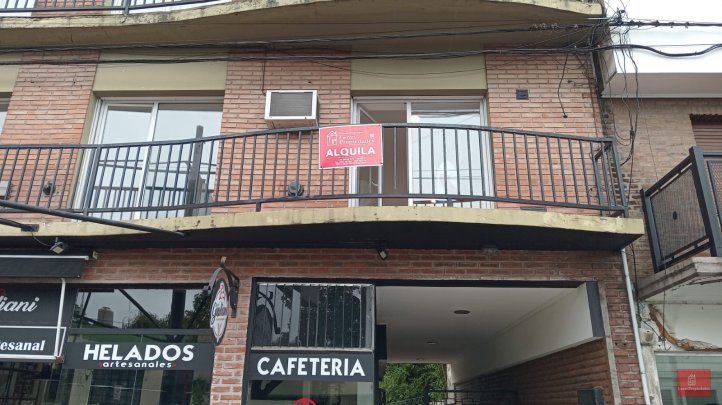 Depto 2 dorm, 55m² en Avda Marconi — Alquiler