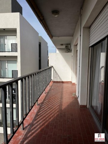 Depto 3 amb, 88m² con cochera — Semicéntrico