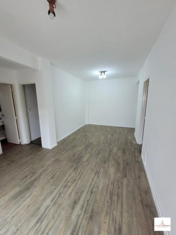 Dpto 2 dorm, 55m² con cochera — Yrigoyen