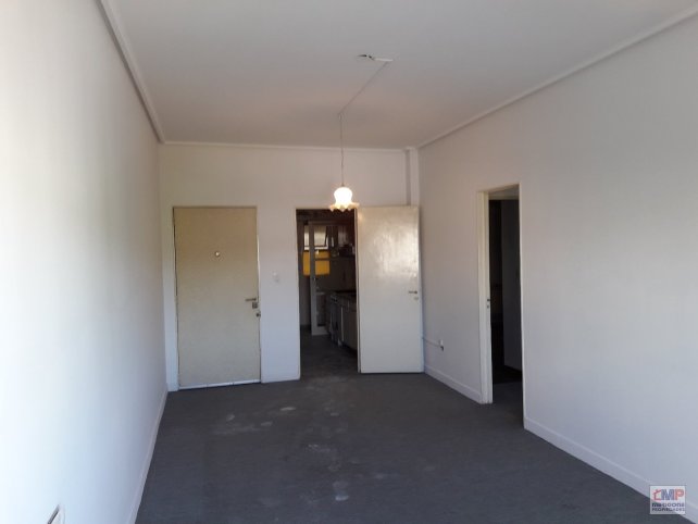 Depto 3 dorm, 80m² con garage — Centrico