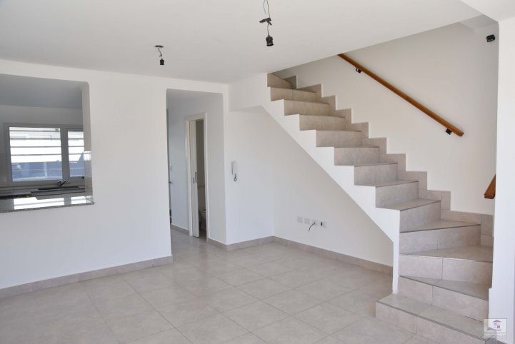 Depto 2 dorm, 70m² en Artigas 400 con cochera