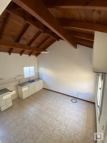 Depto 2 dorm, 750000 ARS en Av. Buzon y Sarmiento