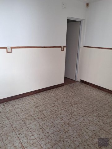 Dpto 2 dorm, 50m² interno con patio — Roca al 700