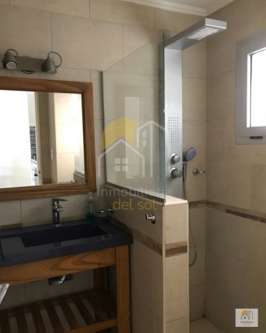 Depto 1 dorm, 55m² en alquiler con cochera — Paz 161
