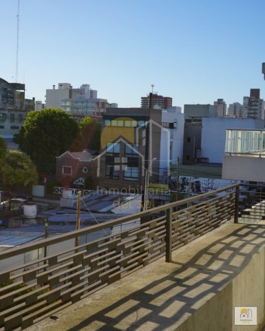 Depto 1 dorm, 55m² en alquiler con cochera — Paz 161