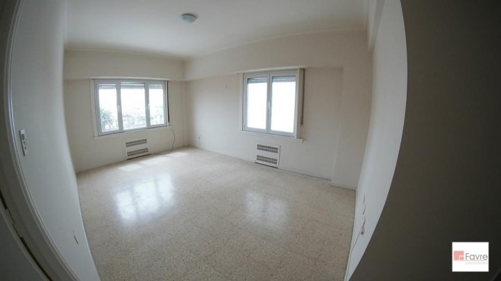 Depto 2 dorm, 78m² en 4° piso con ascensor — Sarmiento