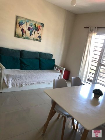 Depto 1 dorm, 1 baño, amoblado, primer piso — Garibaldi al 300