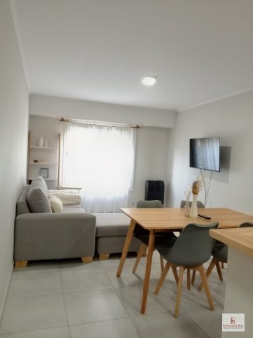 Depto 1 dorm, 50m² amoblado con cochera — 14 de Julio