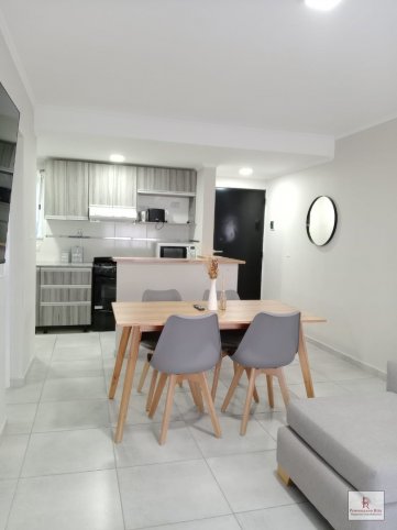 Depto 1 dorm, 50m² amoblado con cochera — 14 de Julio