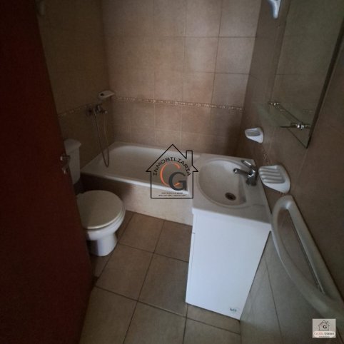 Depto 2 dorm, 60m² con cochera — Pellegrini 1321