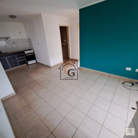 Depto 2 dorm, 60m² con cochera — Pellegrini 1321