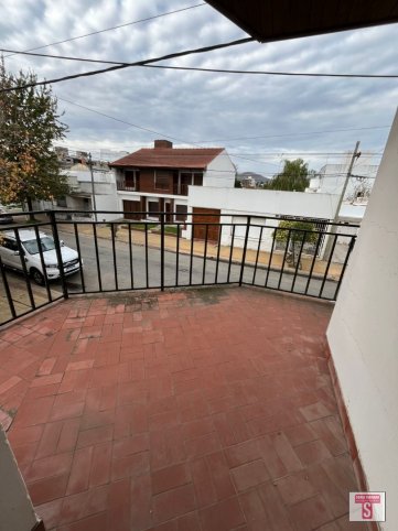 Depto 1 dorm, 1 baño en San Martín al 1400